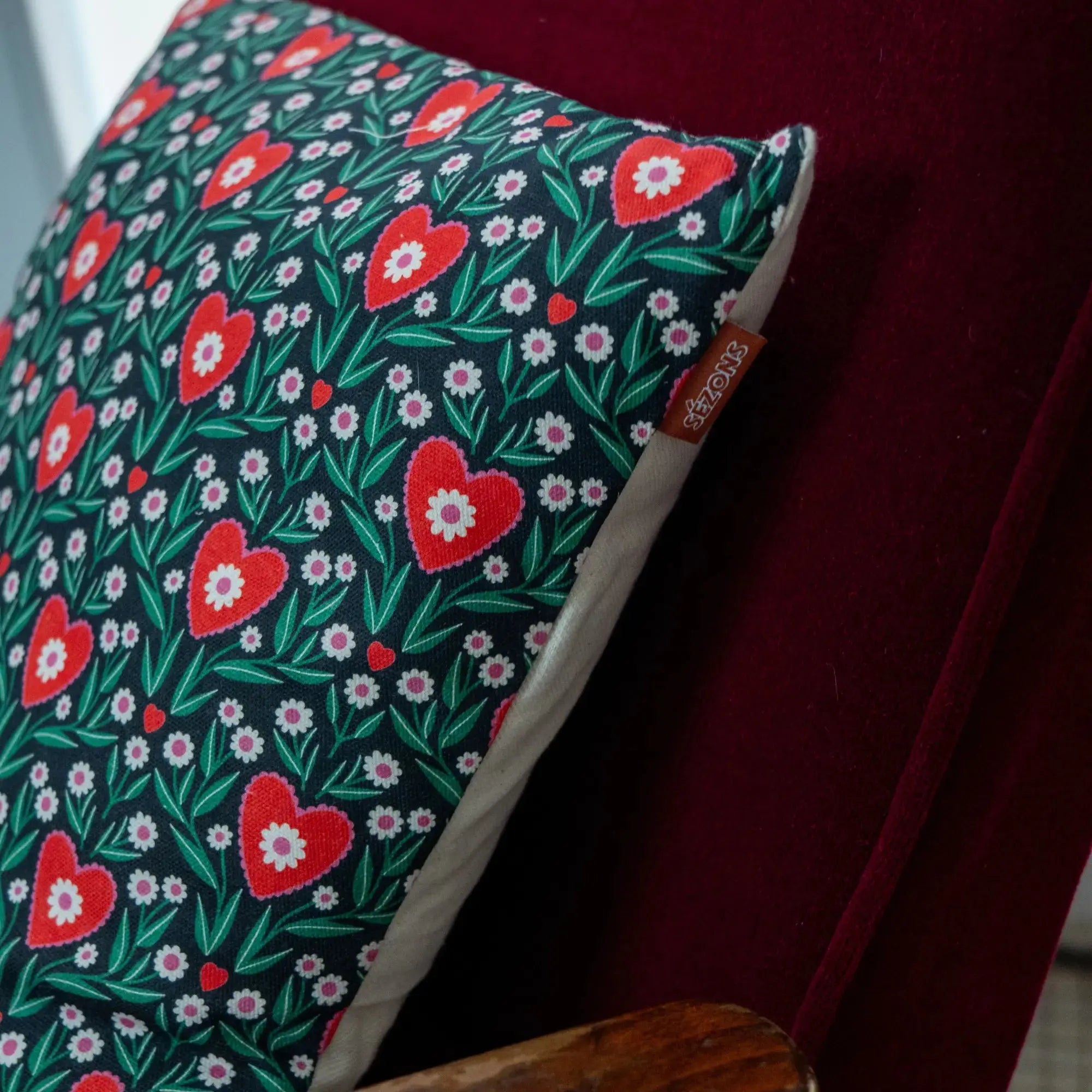 Coussin design – Motif Floraison Graphique (édition limitée) SEZONS