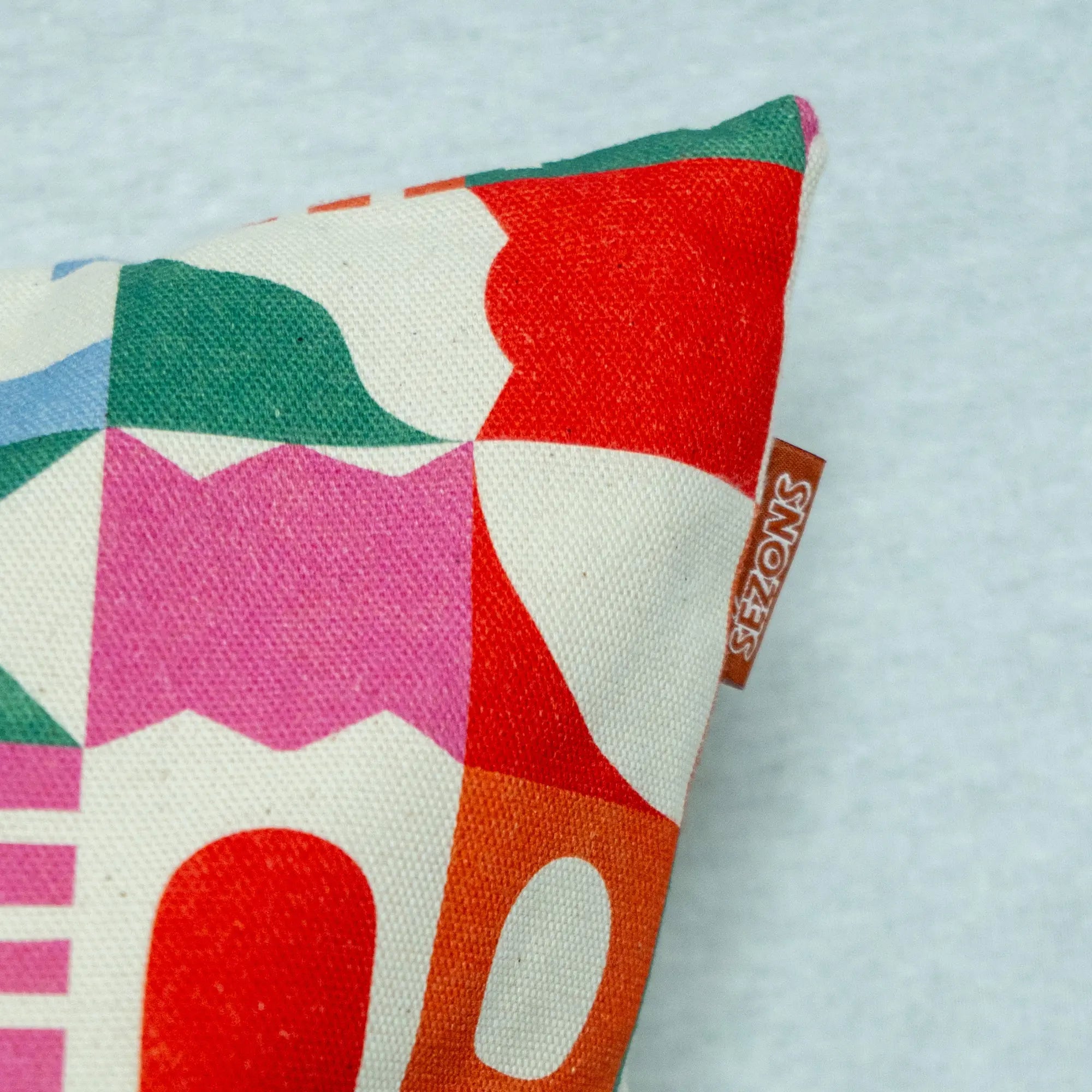 Housse de coussin 40x40 – Motif "Vibration Modulaire" (Ed.Limitée) SEZONS
